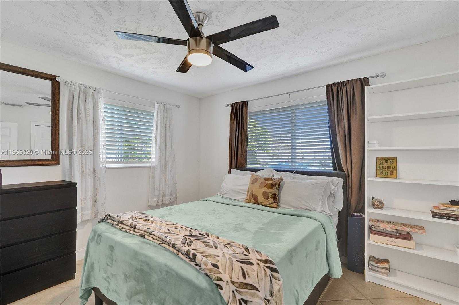 Small Image of 5404 NORTH WEST 26TH AVE, Tamarac Number 9