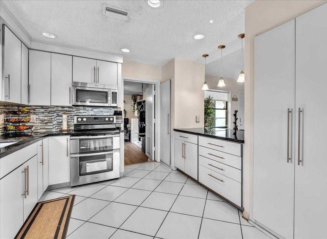 Small Image of 4916 NORTH WEST 92ND AVE, Sunrise Number 24