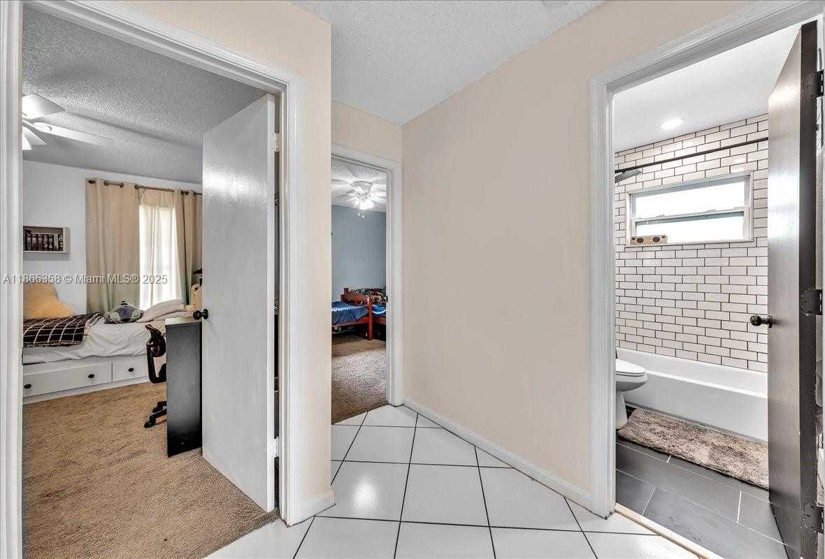 Small Image of 4916 NORTH WEST 92ND AVE, Sunrise Number 33