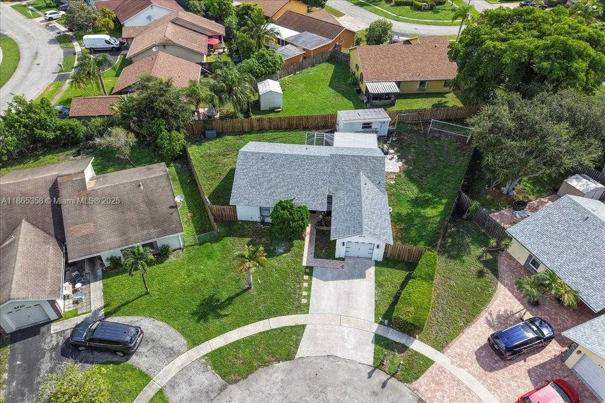 Small Image of 4916 NORTH WEST 92ND AVE, Sunrise Number 74