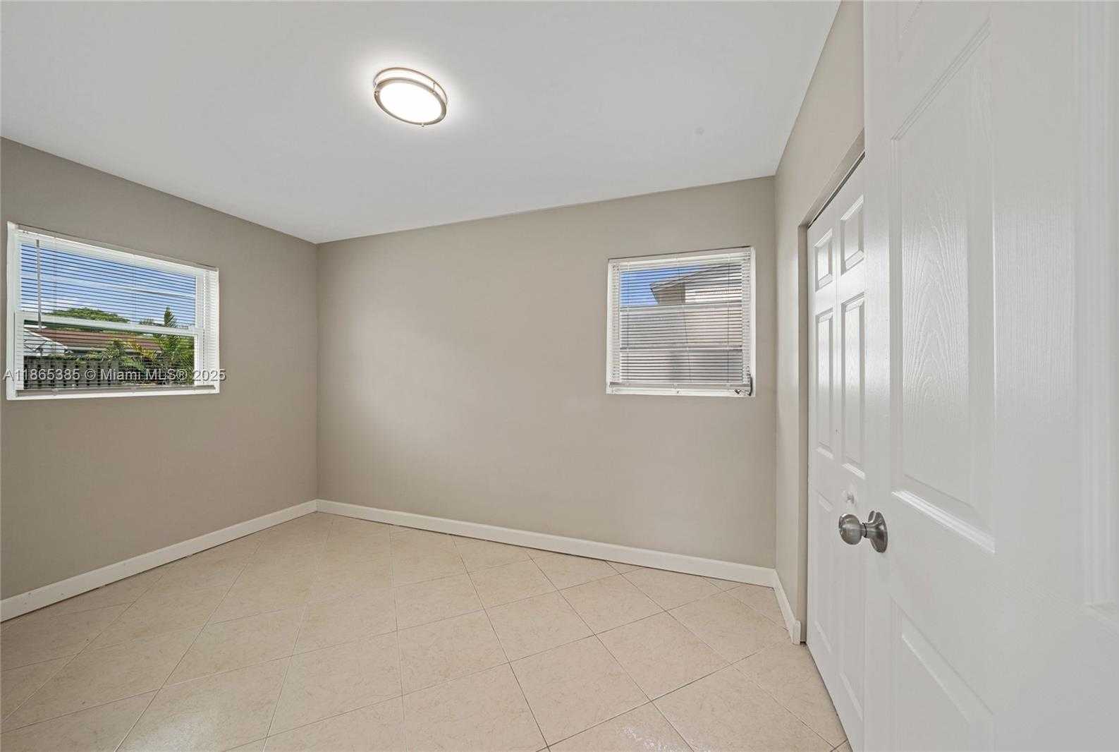 Small Image of 1721 SOUTH WEST 46TH AVE, Fort Lauderdale Number 21