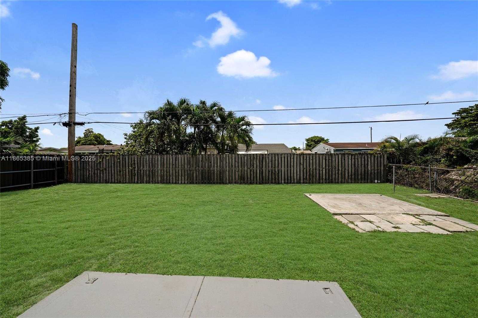Small Image of 1721 SOUTH WEST 46TH AVE, Fort Lauderdale Number 35