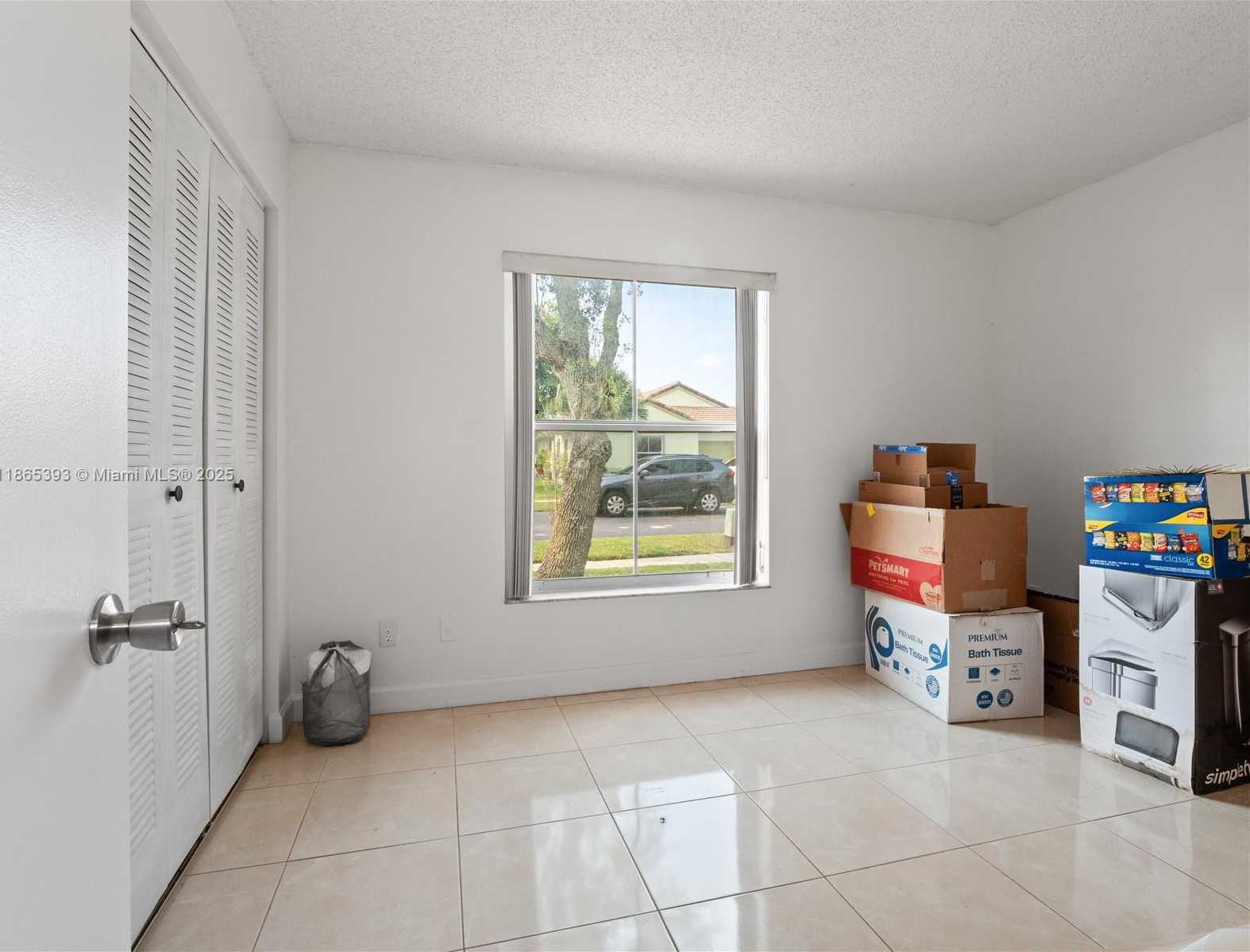 Small Image of 19253 NORTH WEST 22ND ST, Pembroke Pines Number 15
