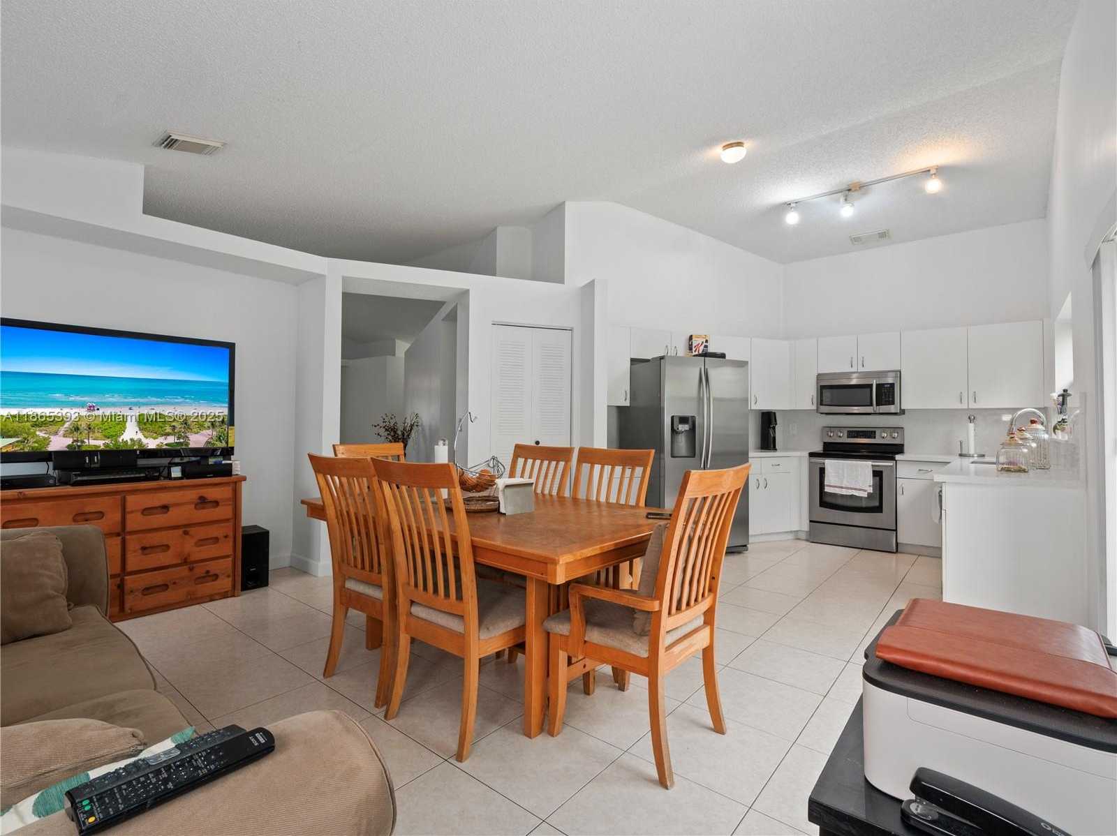 Small Image of 19253 NORTH WEST 22ND ST, Pembroke Pines Number 22