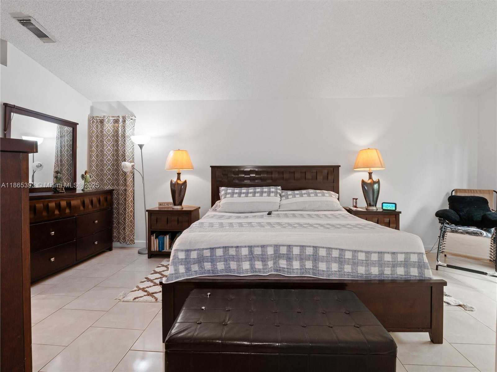 Small Image of 19253 NORTH WEST 22ND ST, Pembroke Pines Number 28
