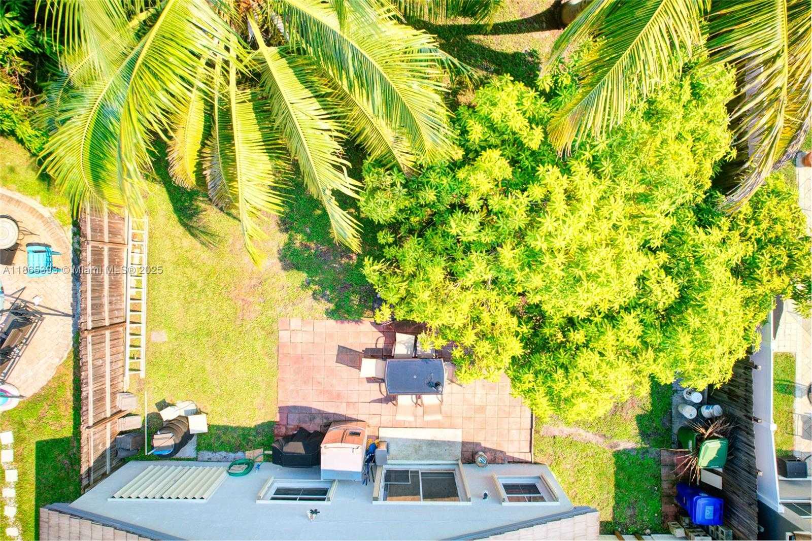 Small Image of 19253 NORTH WEST 22ND ST, Pembroke Pines Number 34