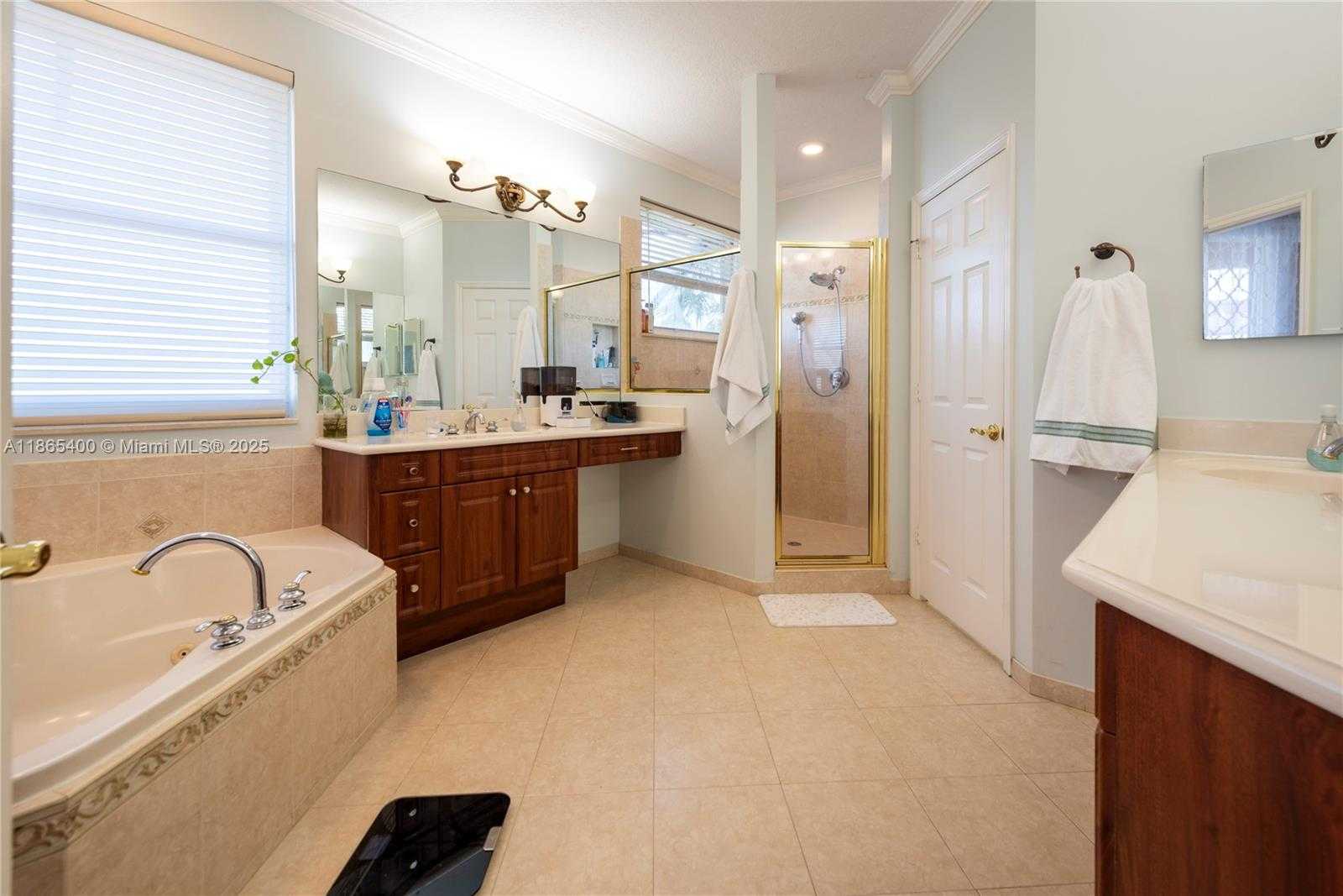 Small Image of 18991 SOUTH WEST 32ND ST, Miramar Number 32