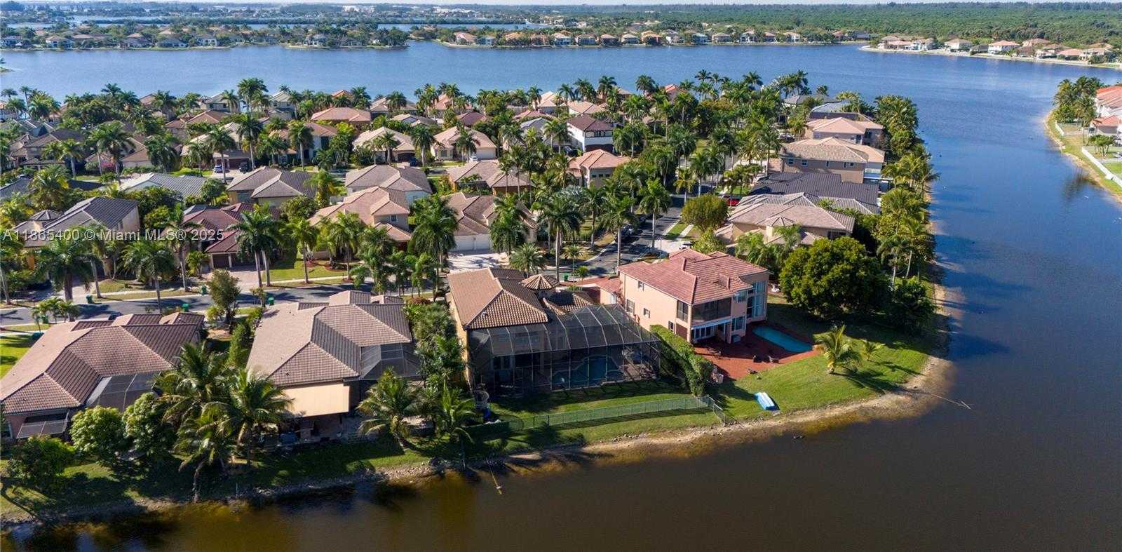 Small Image of 18991 SOUTH WEST 32ND ST, Miramar Number 63