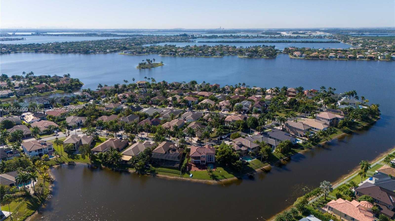 Small Image of 18991 SOUTH WEST 32ND ST, Miramar Number 79