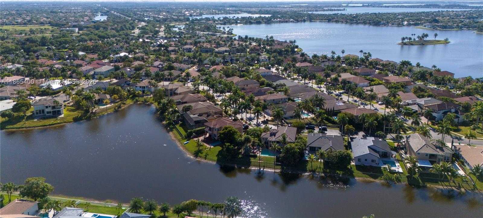 Small Image of 18991 SOUTH WEST 32ND ST, Miramar Number 81