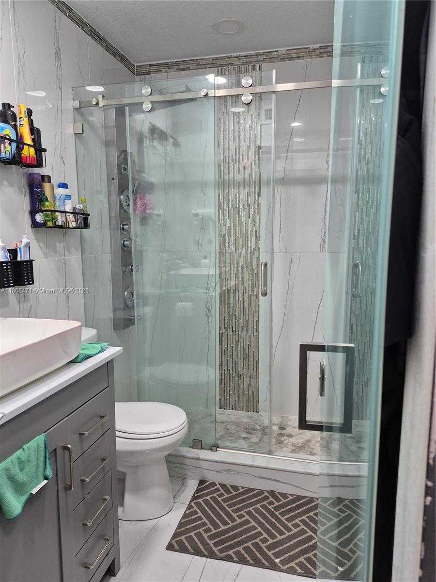 Small Image of 2525 NORTH WEST 156TH ST, Miami Gardens Number 8