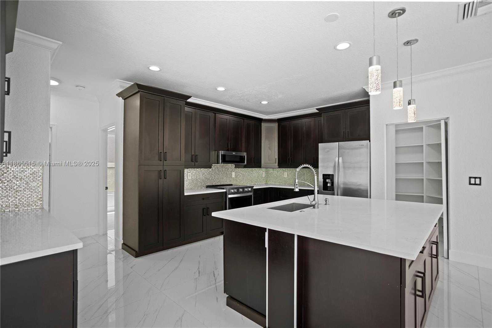 Small Image of 17937 SOUTH WEST 36TH ST, Miramar Number 36