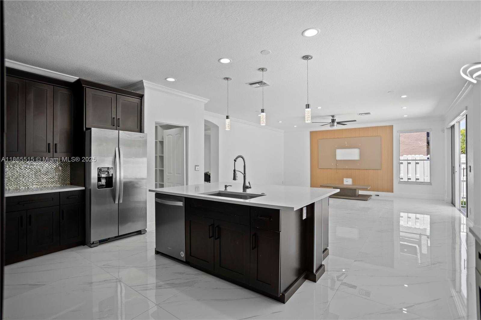 Small Image of 17937 SOUTH WEST 36TH ST, Miramar Number 39