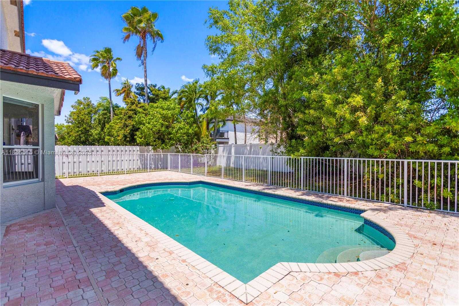 Small Image of 17937 SOUTH WEST 36TH ST, Miramar Number 52