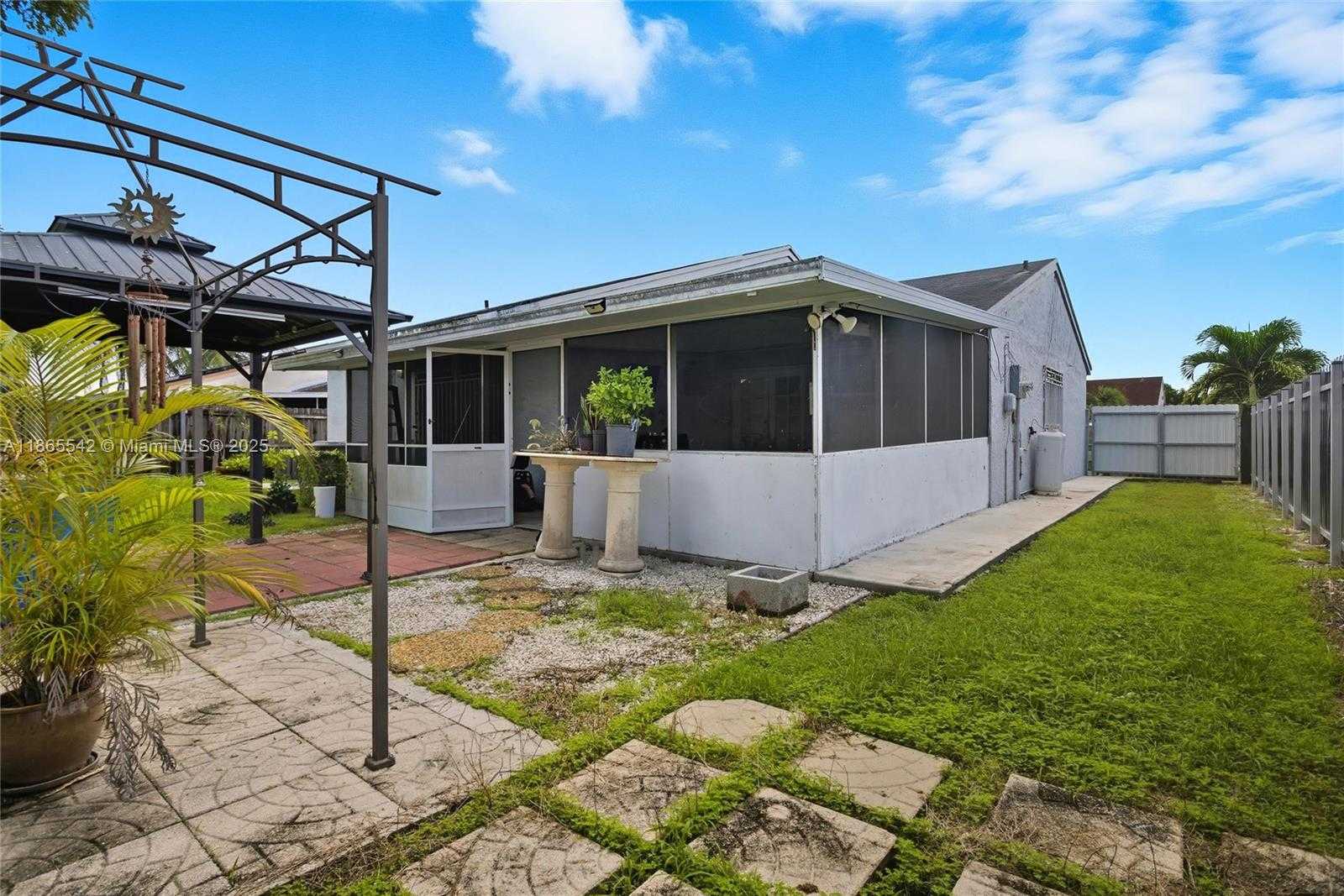Small Image of 12753 SOUTH WEST 265TH TER, Homestead Number 16
