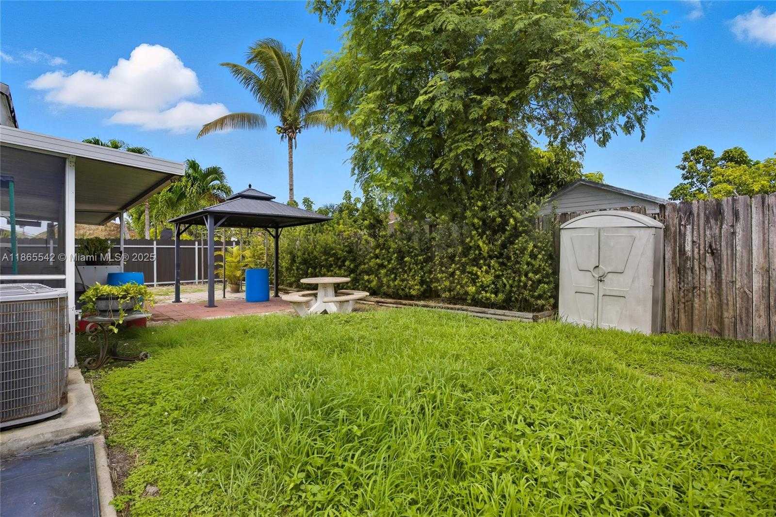 Small Image of 12753 SOUTH WEST 265TH TER, Homestead Number 17