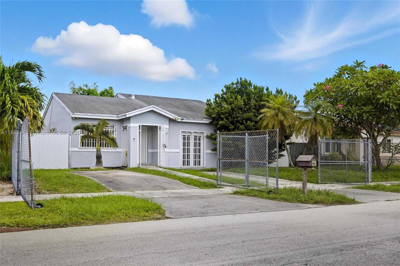 Small Image of 12753 SOUTH WEST 265TH TER, Homestead Number 2