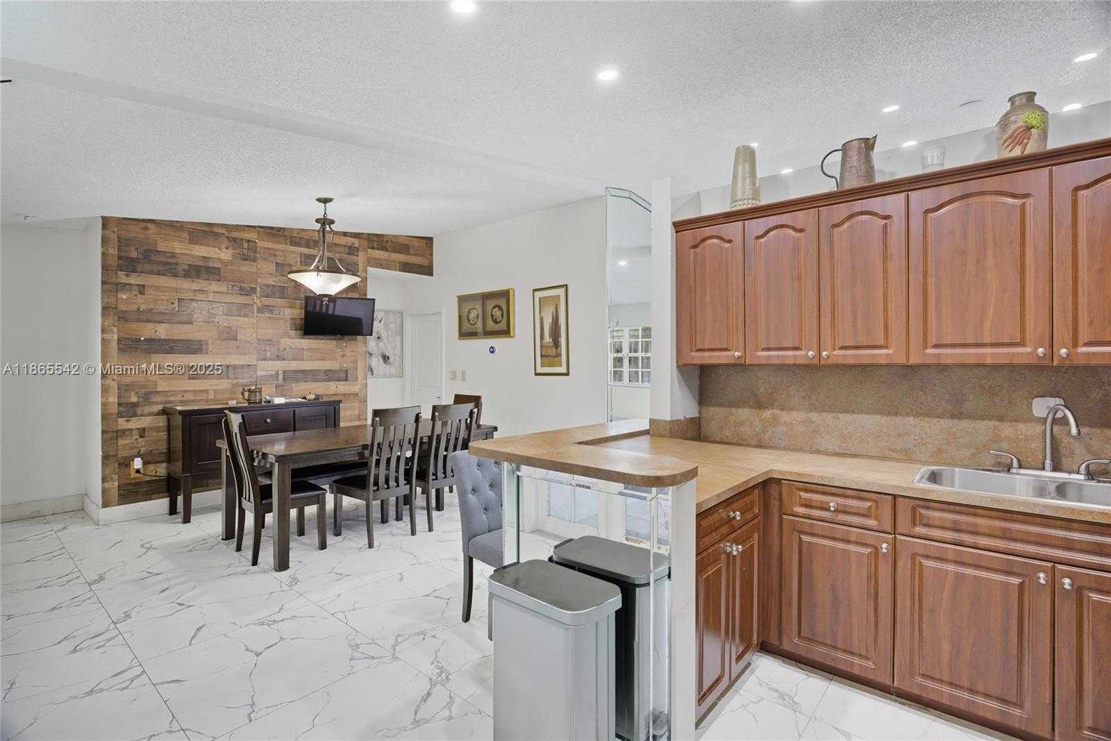 Small Image of 12753 SOUTH WEST 265TH TER, Homestead Number 8