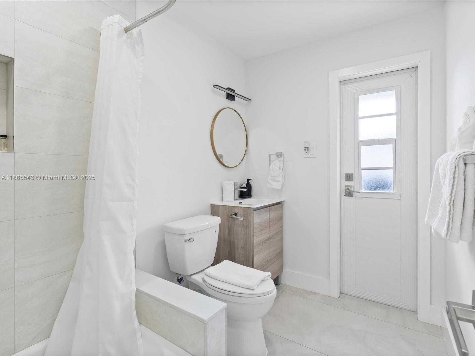Small Image of 6340 COOLIDGE ST, Hollywood Number 17