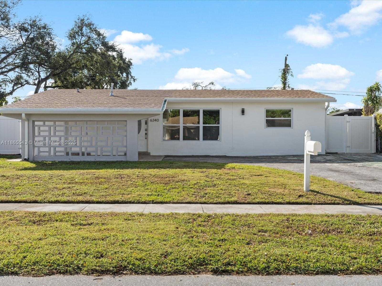 Small Image of 6340 COOLIDGE ST, Hollywood Number 2