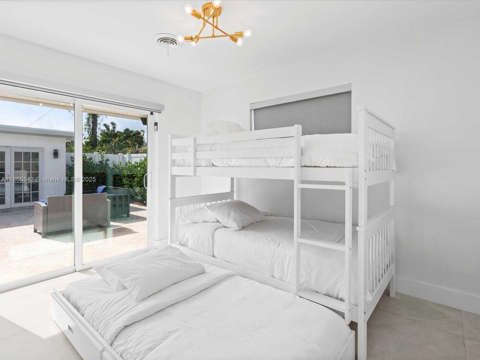 Small Image of 6340 COOLIDGE ST, Hollywood Number 30