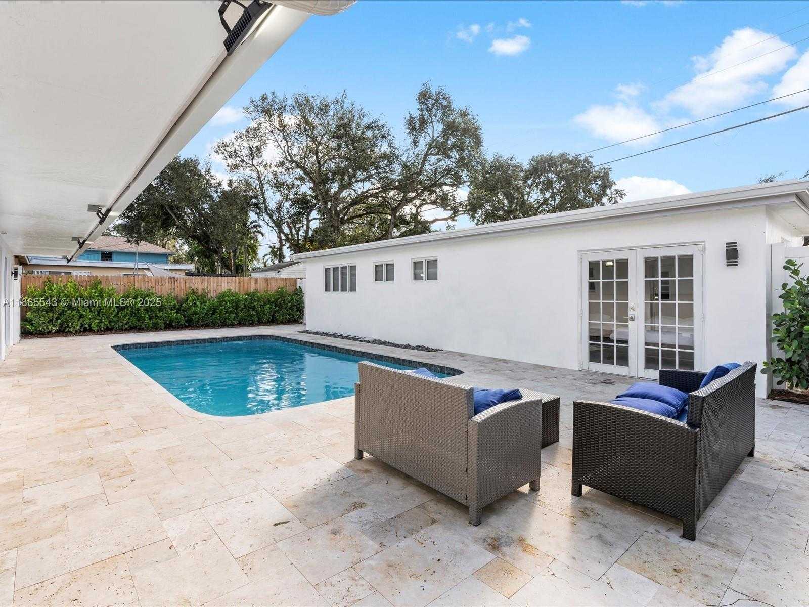 Small Image of 6340 COOLIDGE ST, Hollywood Number 7