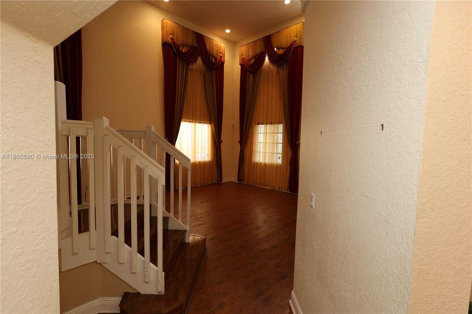 Small Image of 20521 NORTH WEST 7TH CT, Miami Gardens Number 12