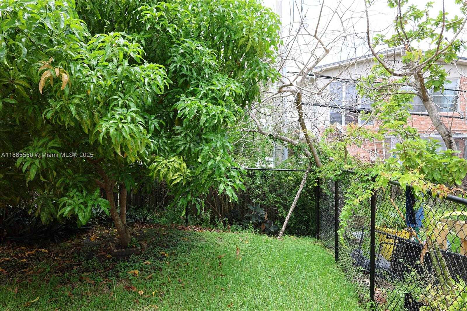 Small Image of 20521 NORTH WEST 7TH CT, Miami Gardens Number 34