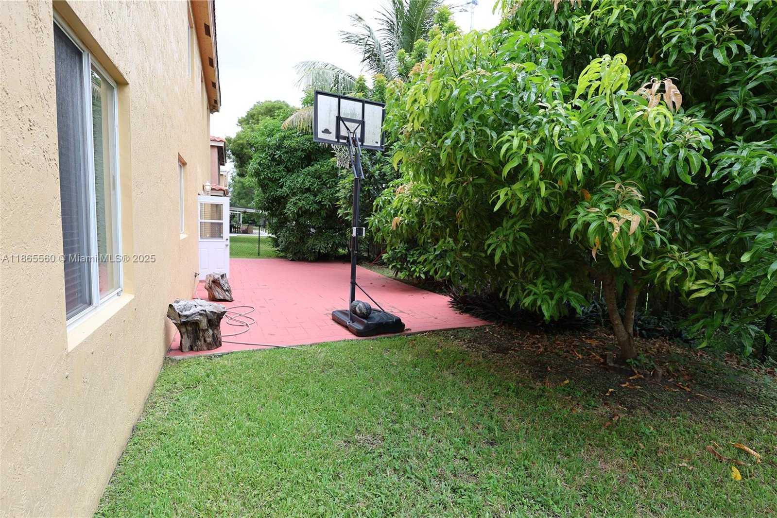 Small Image of 20521 NORTH WEST 7TH CT, Miami Gardens Number 41