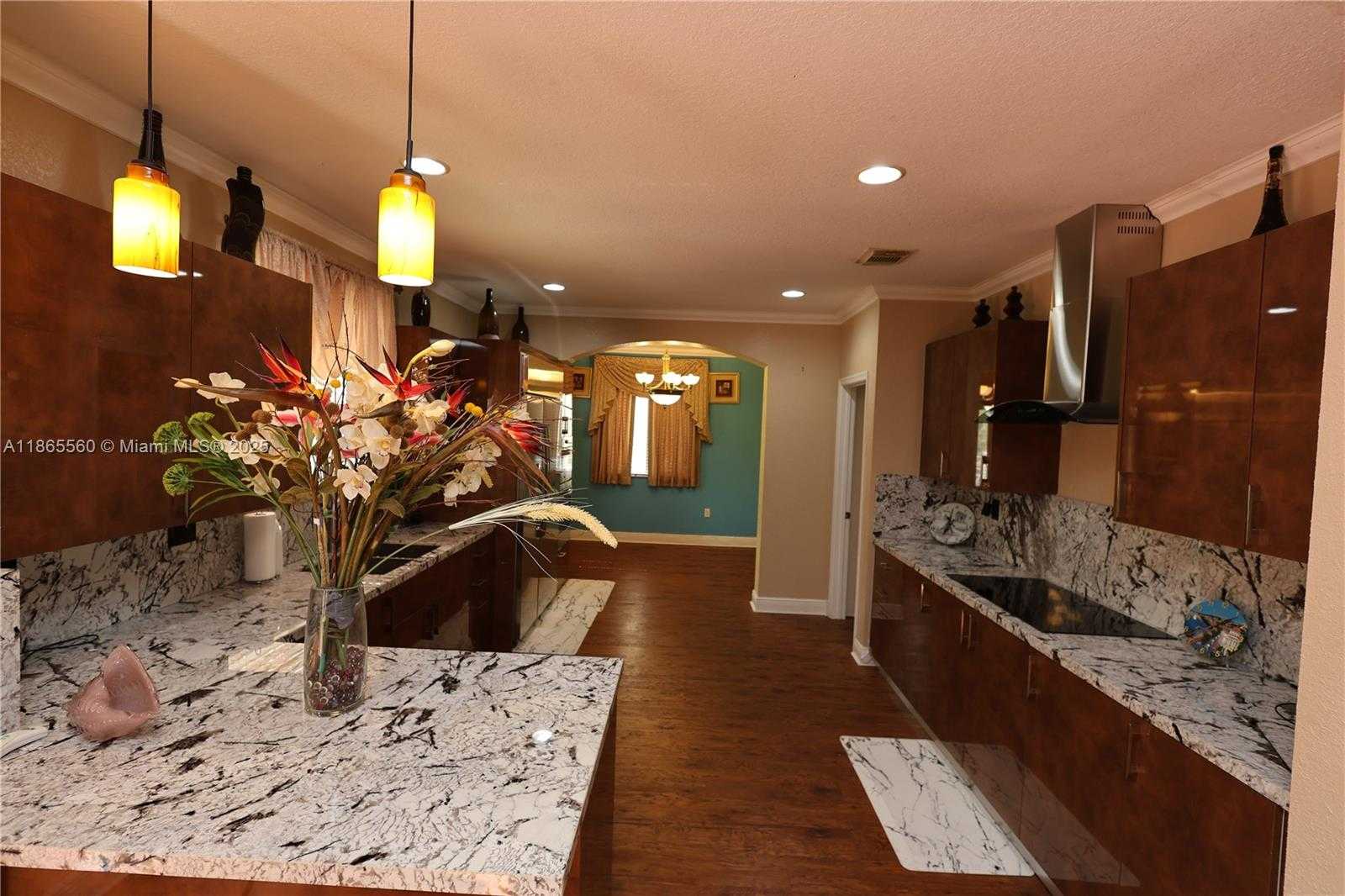 Small Image of 20521 NORTH WEST 7TH CT, Miami Gardens Number 5