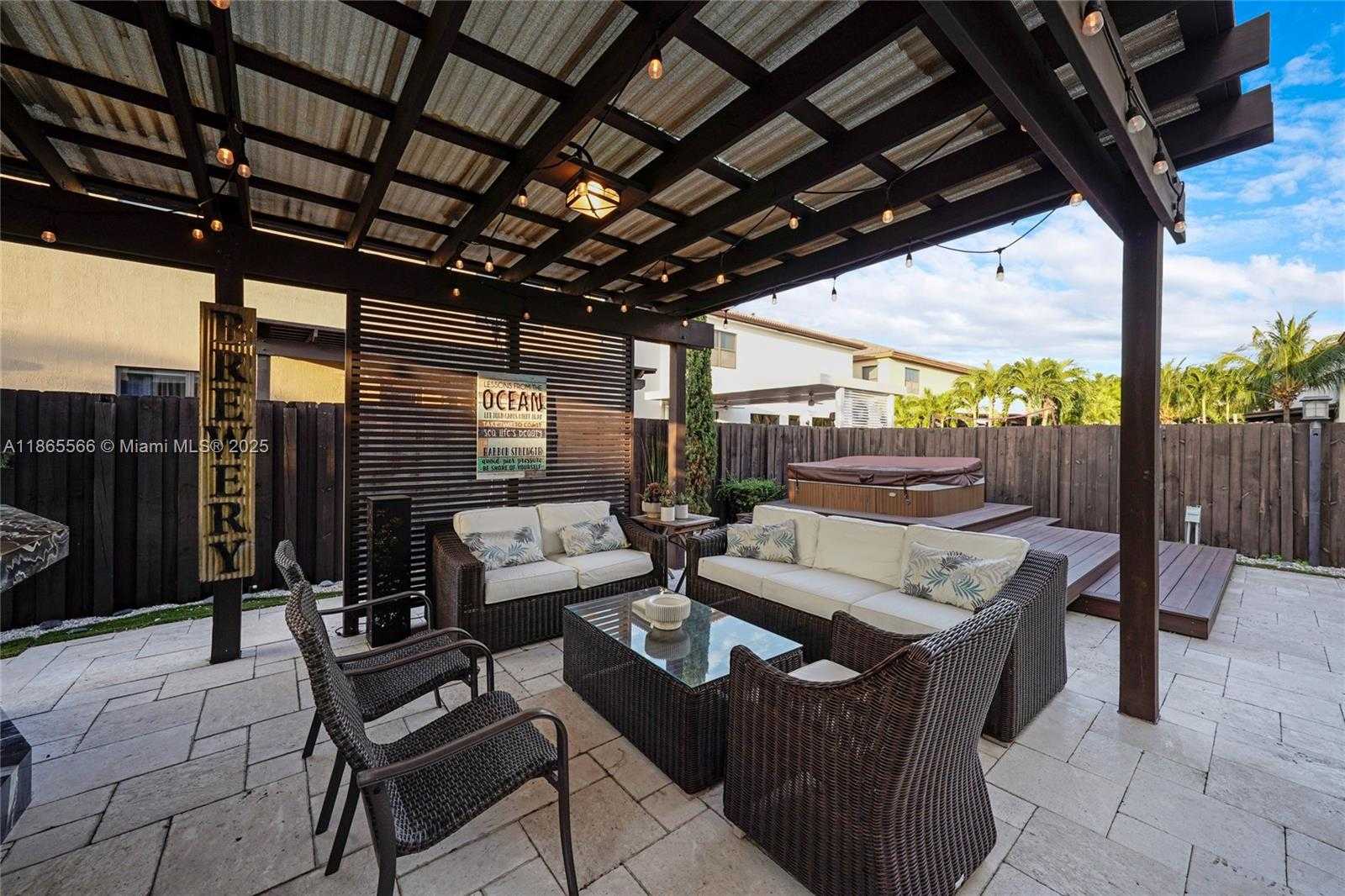 Small Image of 9835 NORTH WEST 86TH TER, Doral Number 15