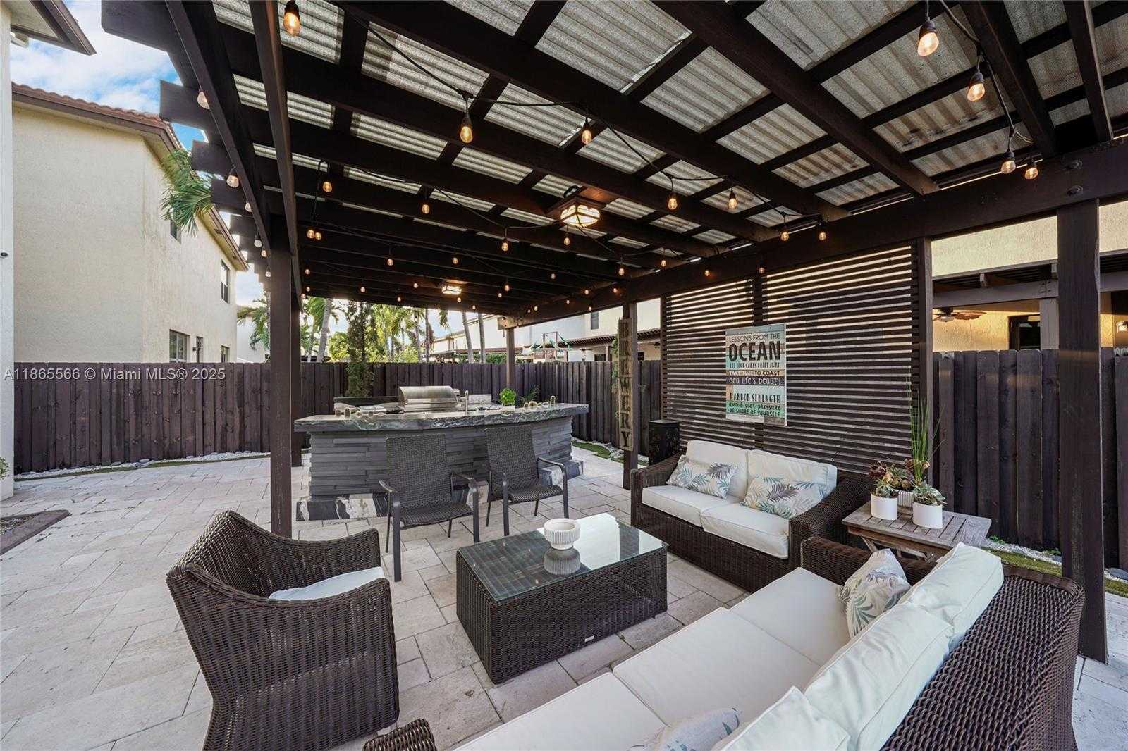 Small Image of 9835 NORTH WEST 86TH TER, Doral Number 18