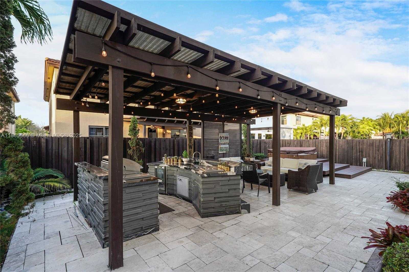 Small Image of 9835 NORTH WEST 86TH TER, Doral Number 20