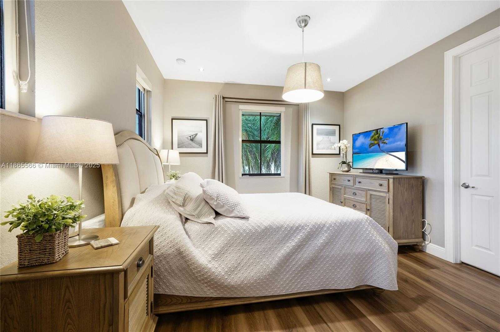 Small Image of 9835 NORTH WEST 86TH TER, Doral Number 22