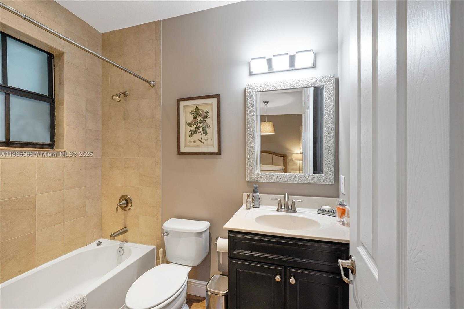 Small Image of 9835 NORTH WEST 86TH TER, Doral Number 24