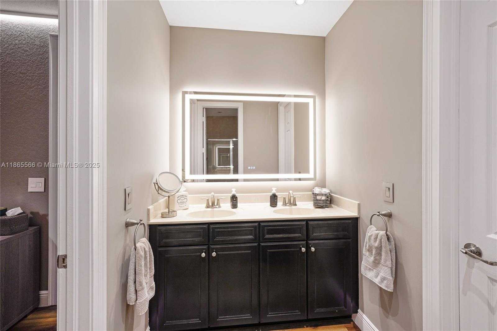 Small Image of 9835 NORTH WEST 86TH TER, Doral Number 28