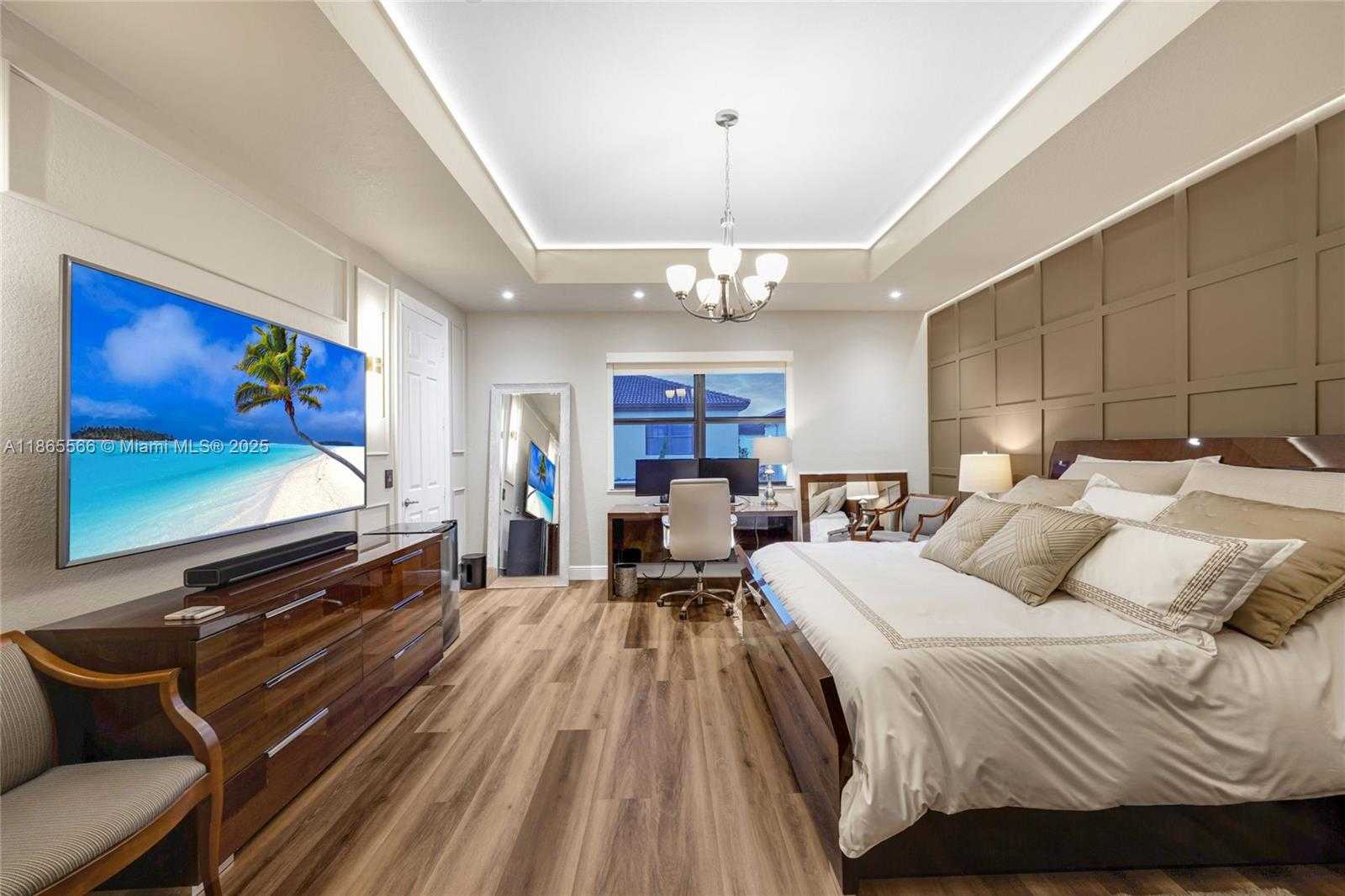 Small Image of 9835 NORTH WEST 86TH TER, Doral Number 31