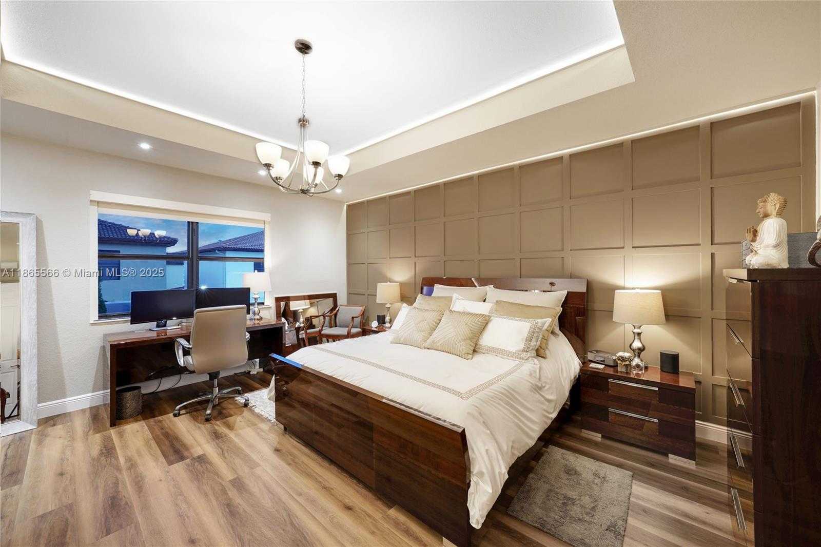 Small Image of 9835 NORTH WEST 86TH TER, Doral Number 34