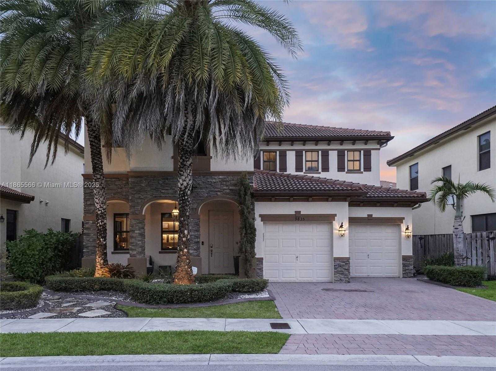 Small Image of 9835 NORTH WEST 86TH TER, Doral Number 42