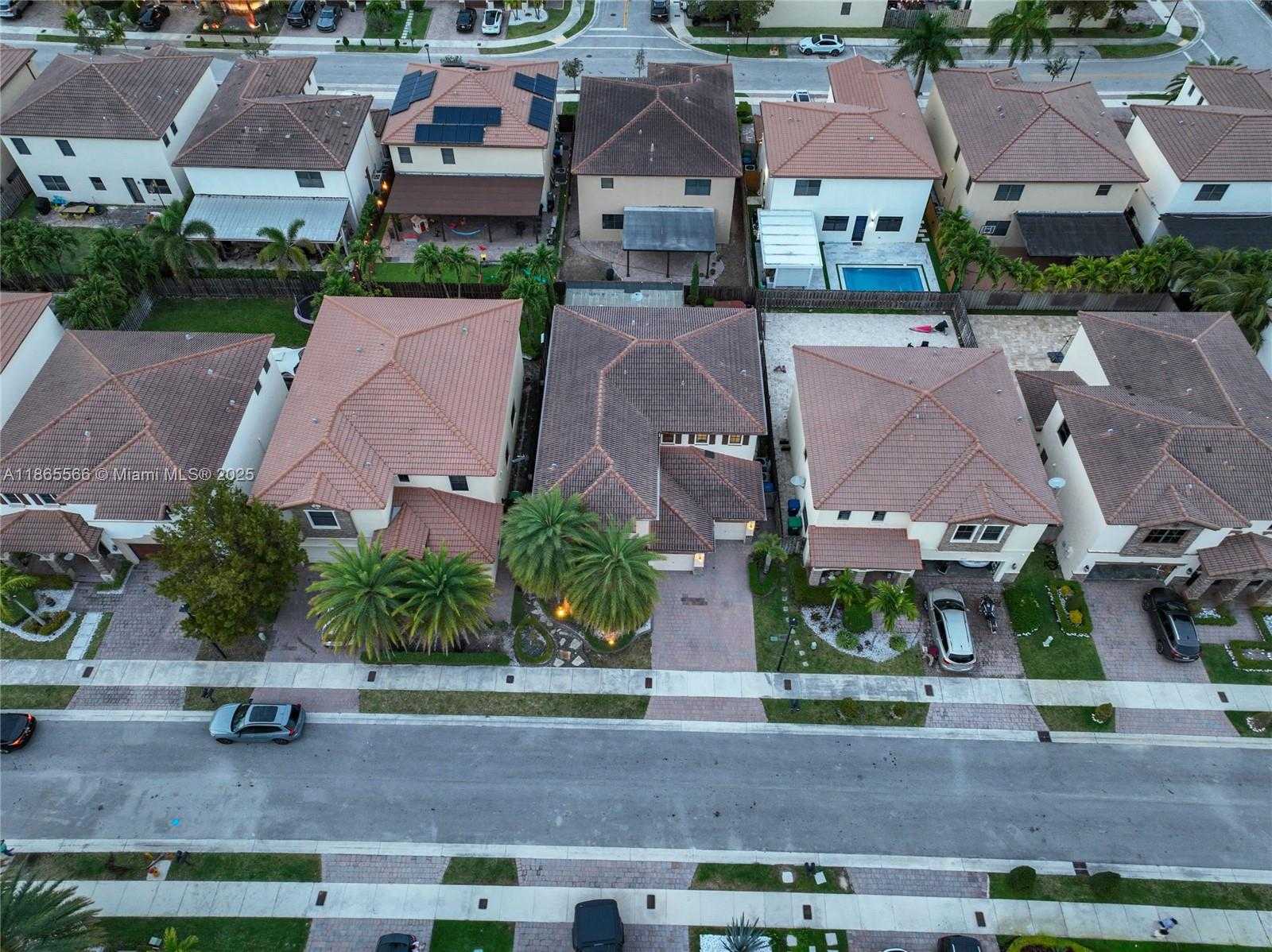 Small Image of 9835 NORTH WEST 86TH TER, Doral Number 51