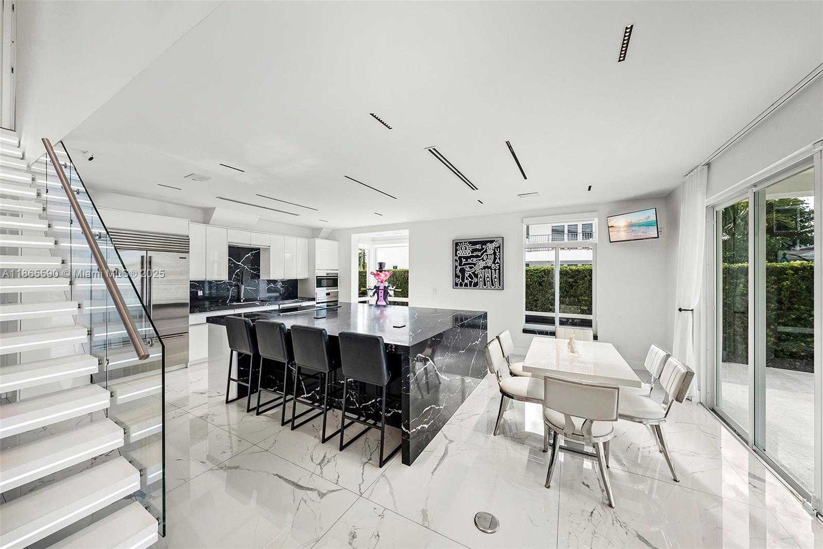 Small Image of 3251 NORTH EAST 164TH ST, North Miami Beach Number 19