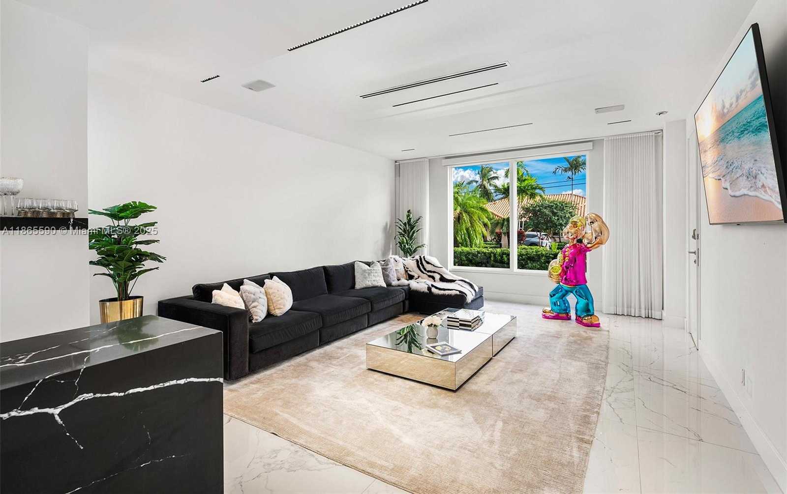 Small Image of 3251 NORTH EAST 164TH ST, North Miami Beach Number 23