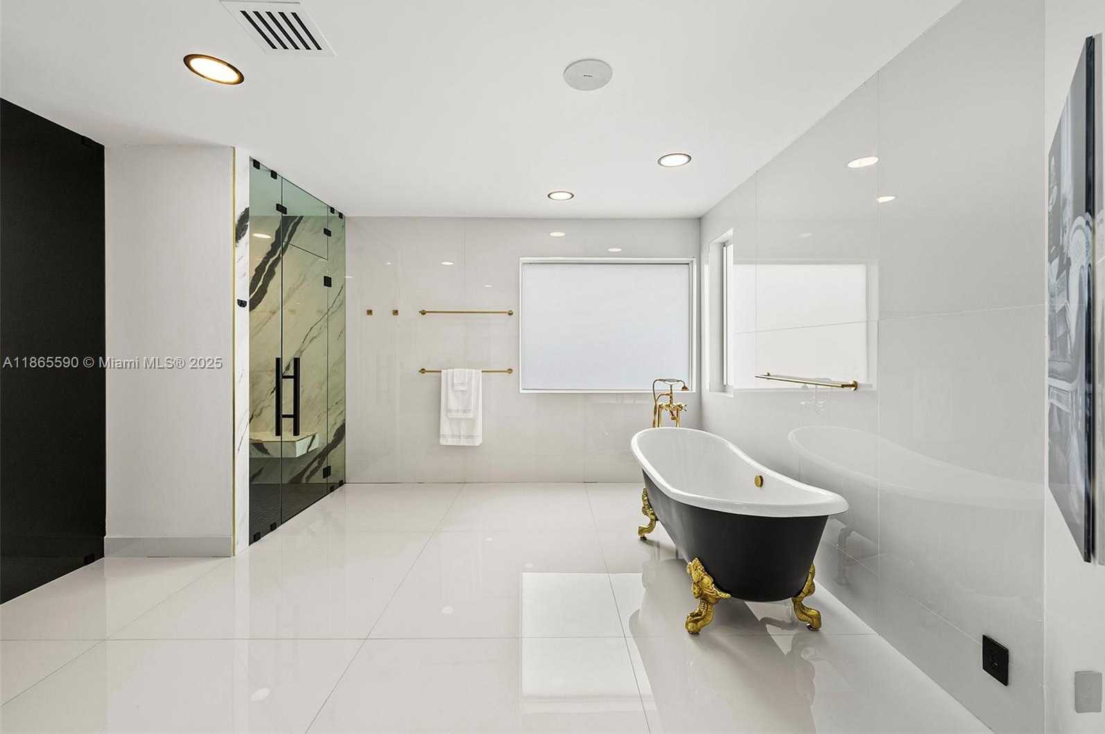 Small Image of 3251 NORTH EAST 164TH ST, North Miami Beach Number 32