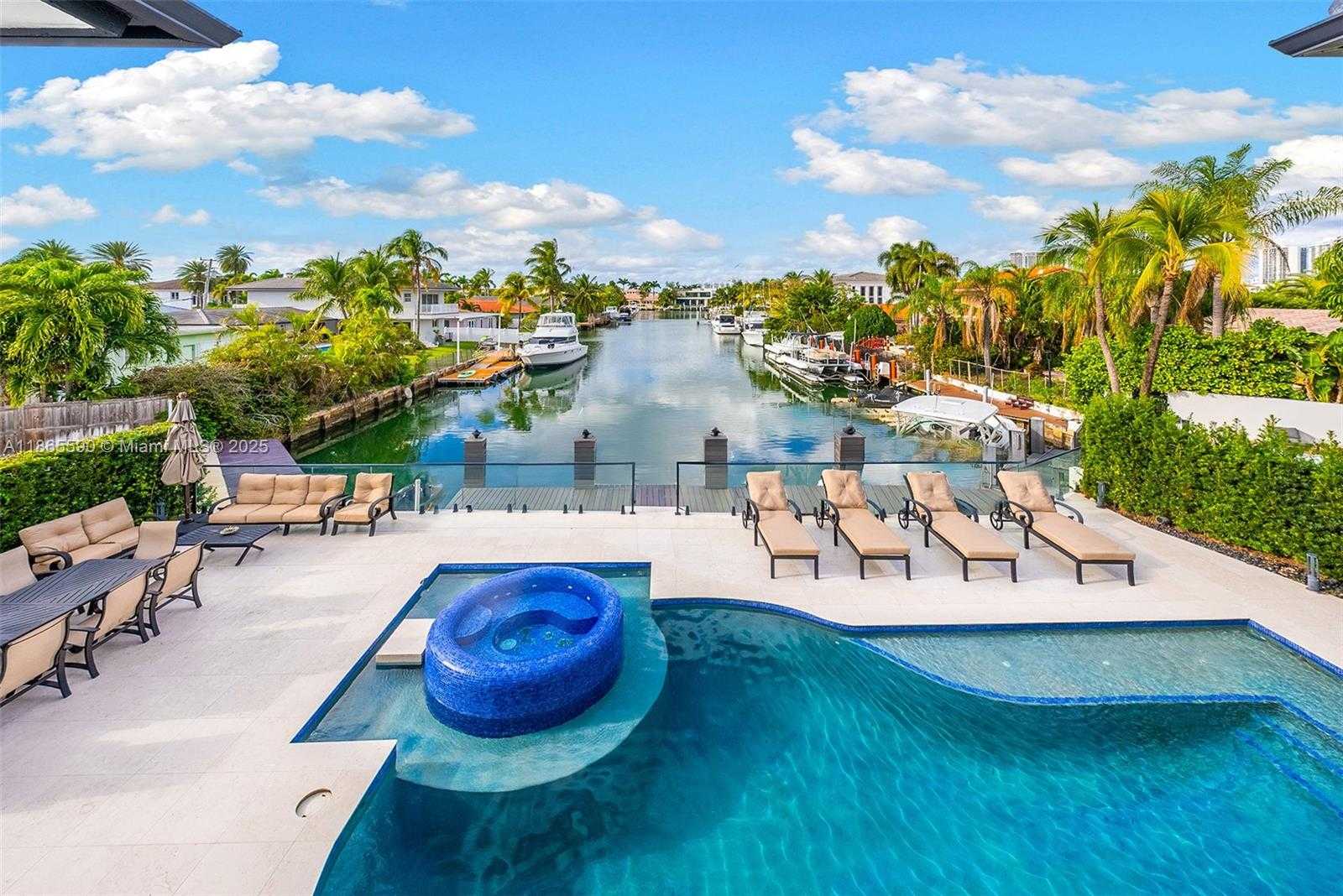 Small Image of 3251 NORTH EAST 164TH ST, North Miami Beach Number 52
