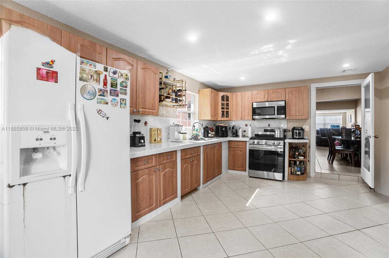 Small Image of 479 EAST 32ND ST, Hialeah Number 15