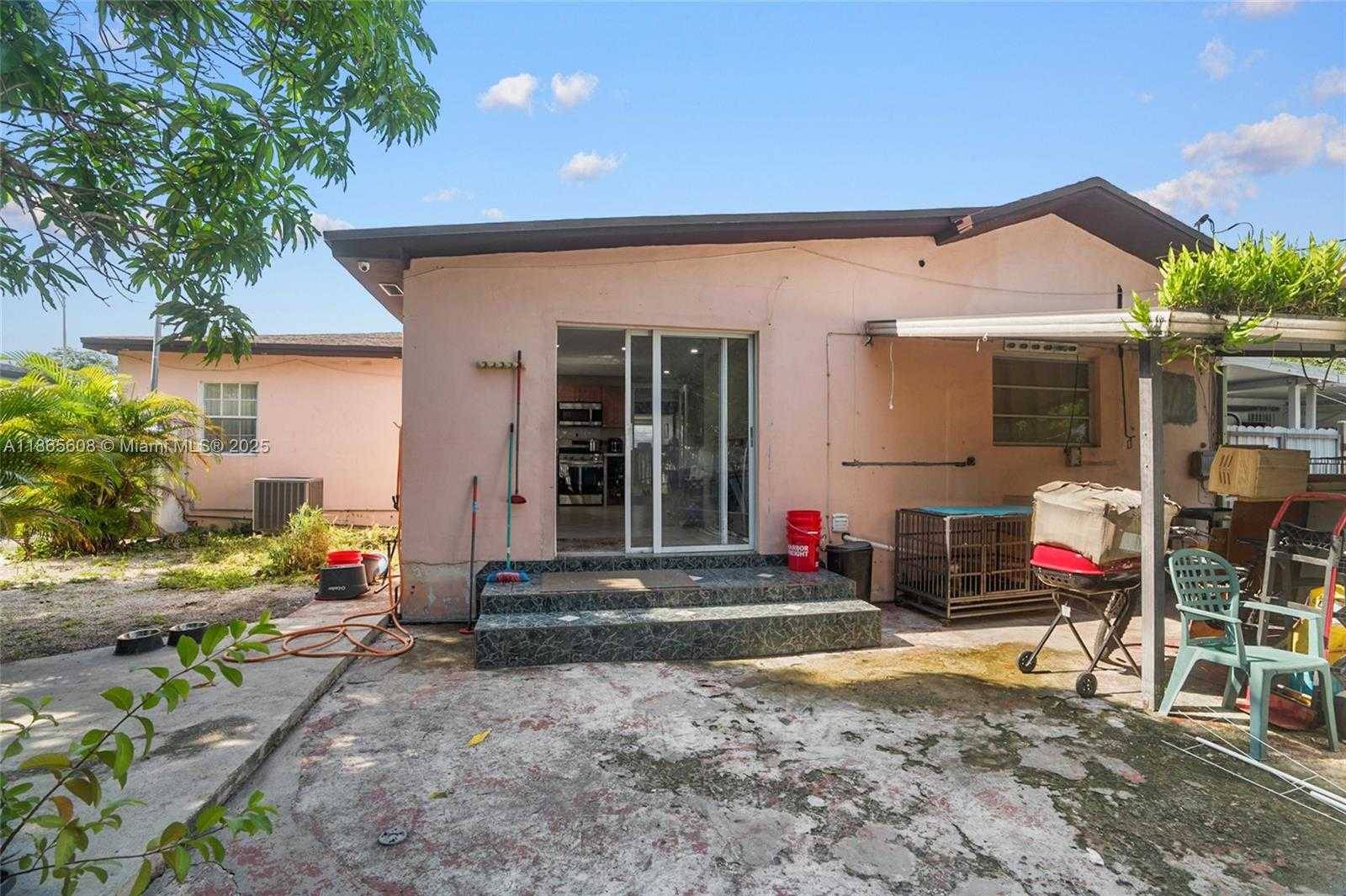 Small Image of 479 EAST 32ND ST, Hialeah Number 17