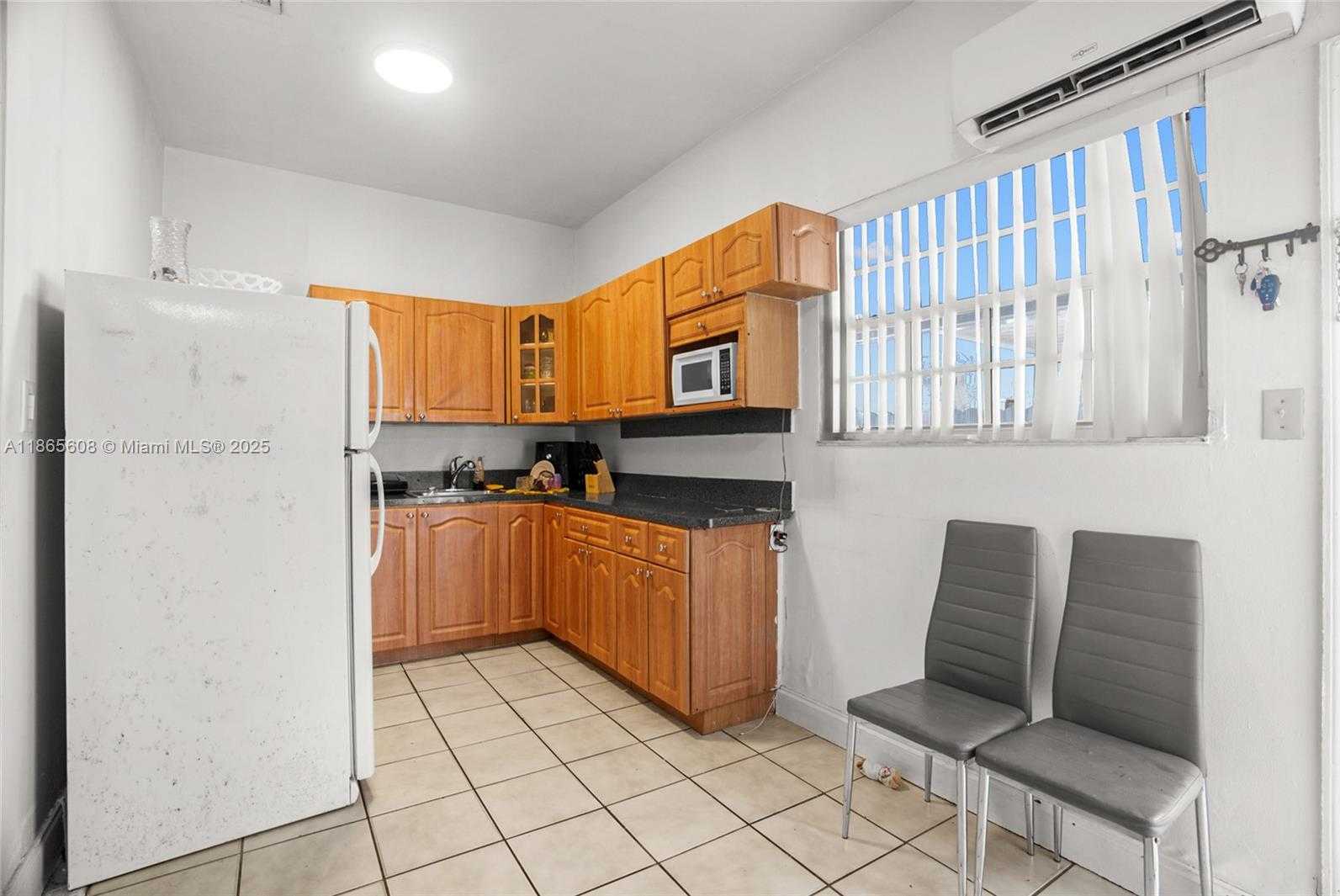 Small Image of 479 EAST 32ND ST, Hialeah Number 20