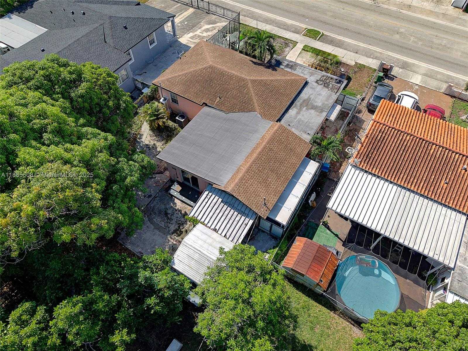 Small Image of 479 EAST 32ND ST, Hialeah Number 29