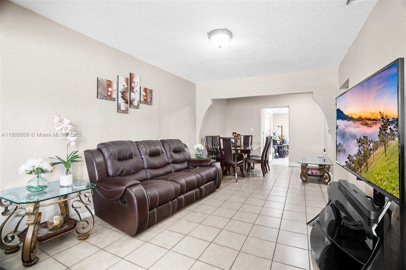 Small Image of 479 EAST 32ND ST, Hialeah Number 4