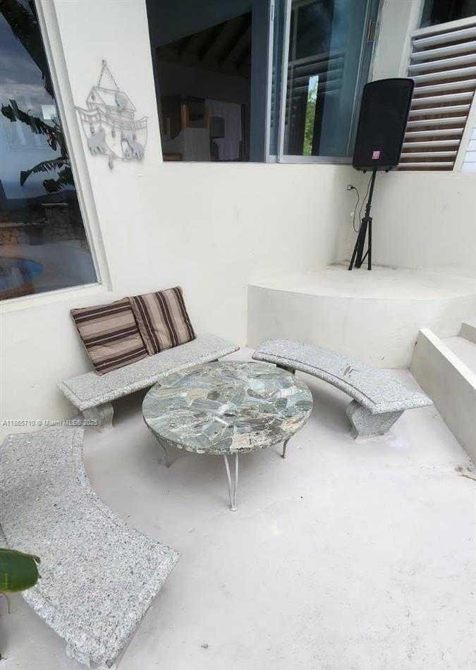Small Image of VILLA, MONTEGO BAY, JAMAICA, Out of City Number 23